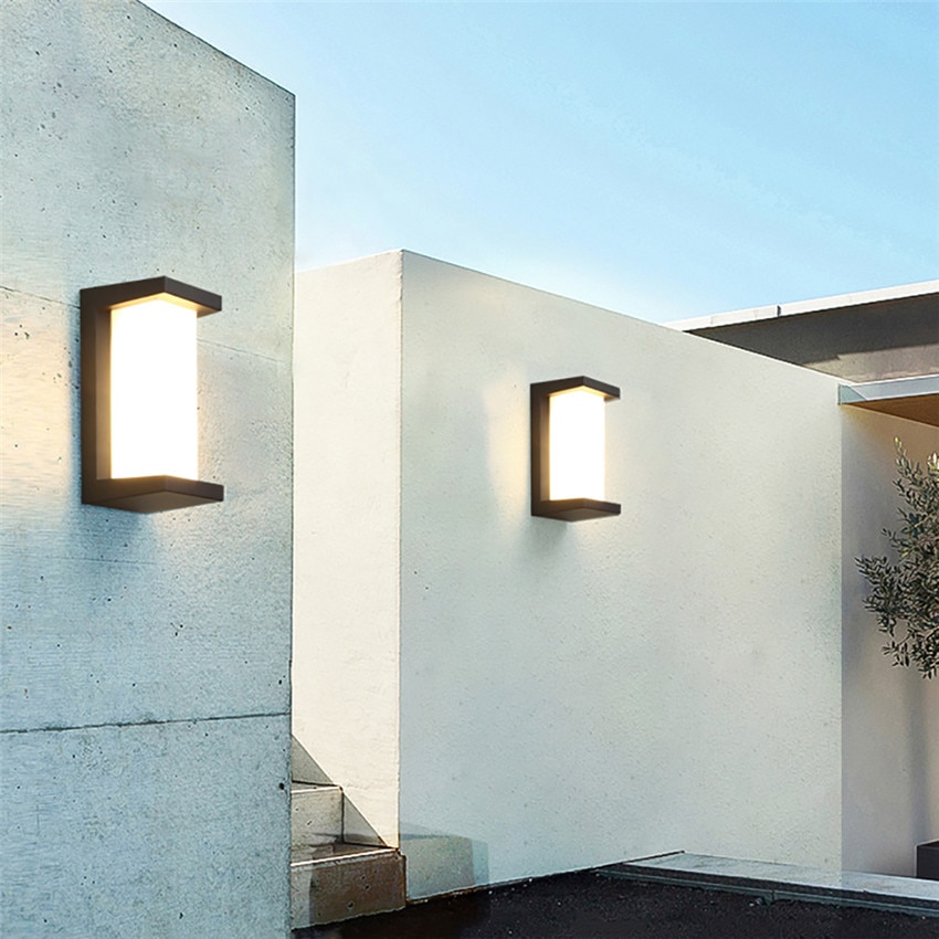 Minimalistic Design Waterproof Outdoor Wall Lamp